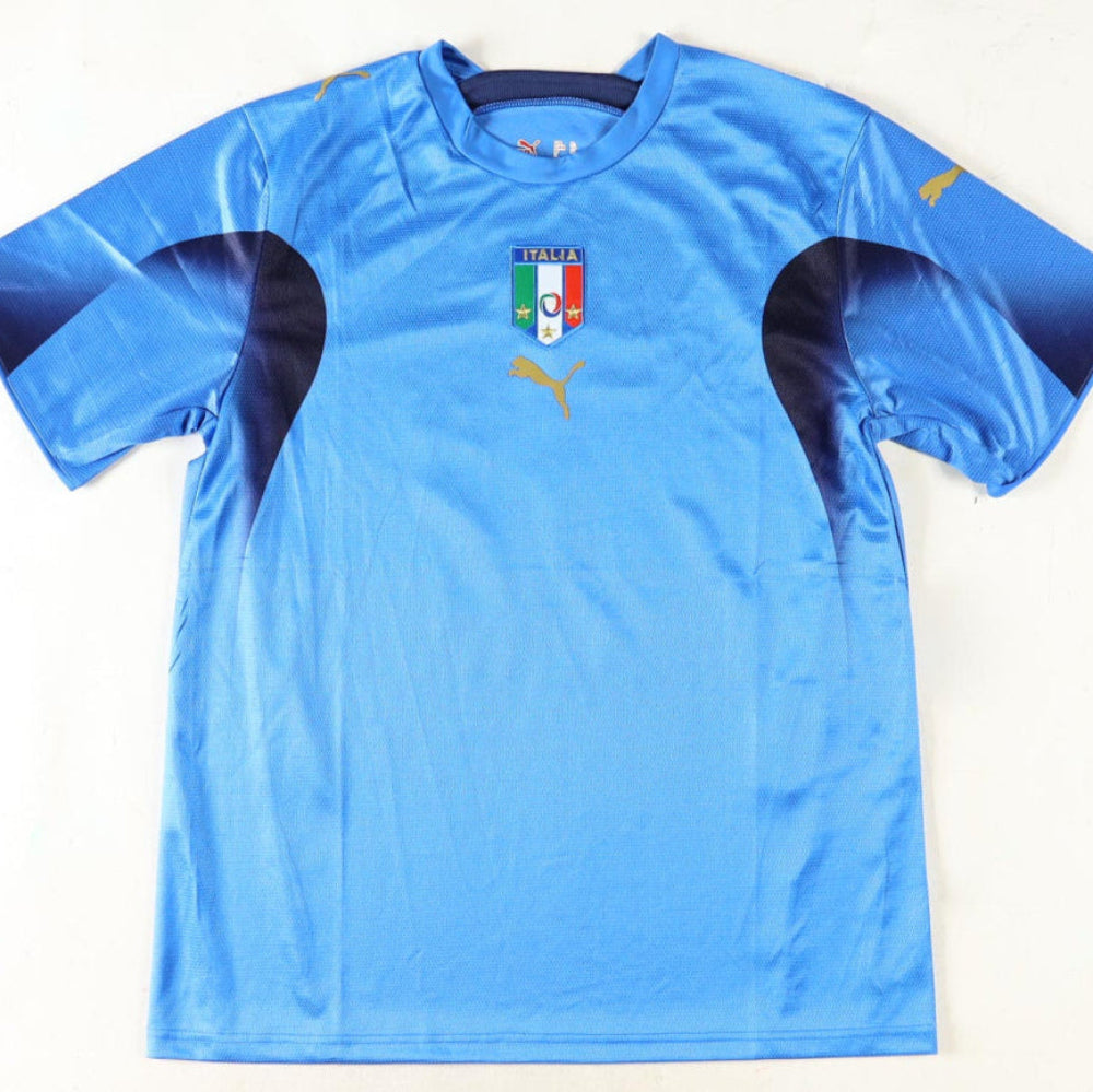 Andrea Pirlo Signed Italy Jersey (Beckett)