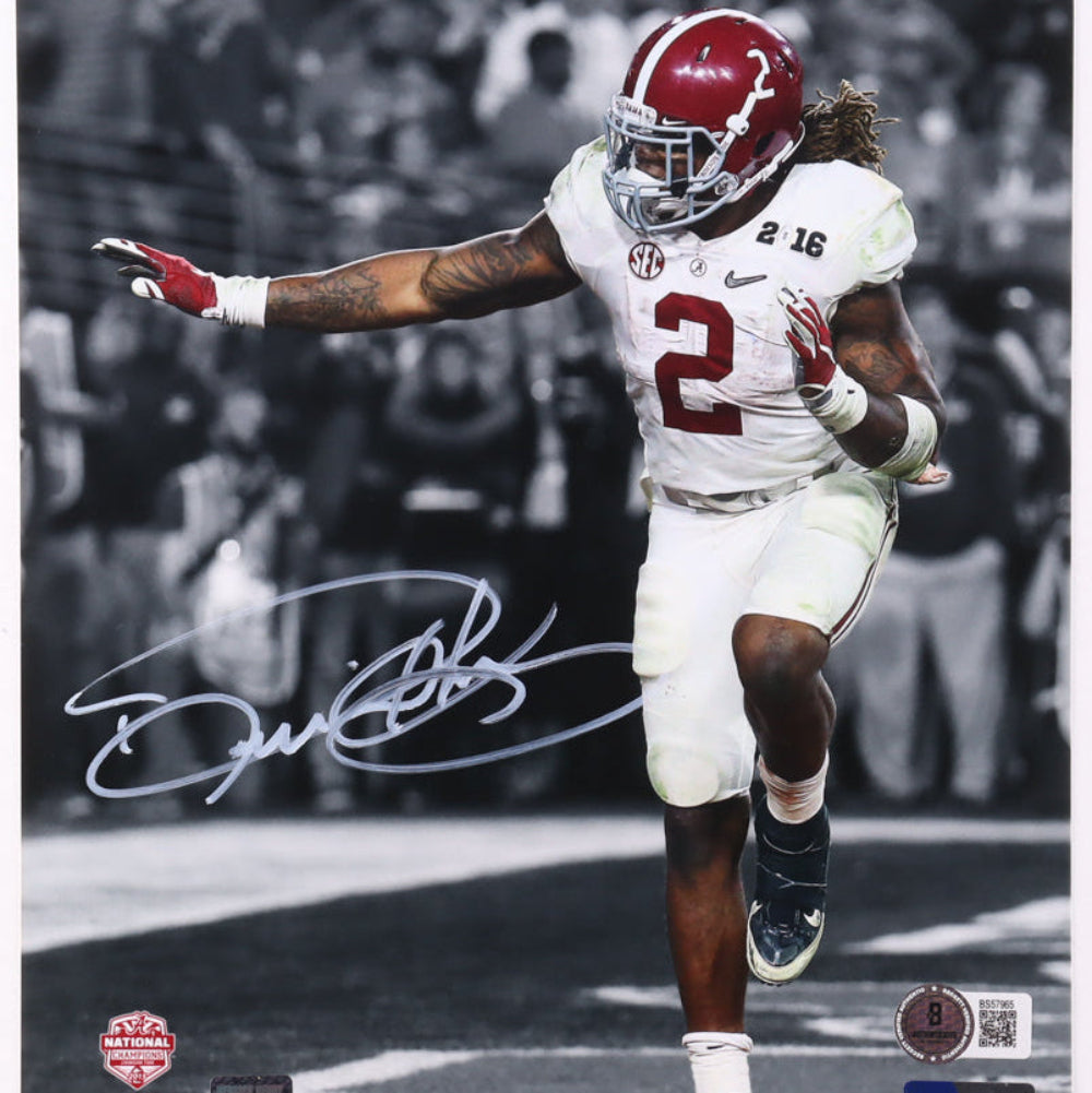 Derrick Henry Signed Alabama 8x10 Photo (Beckett &amp; Henry)