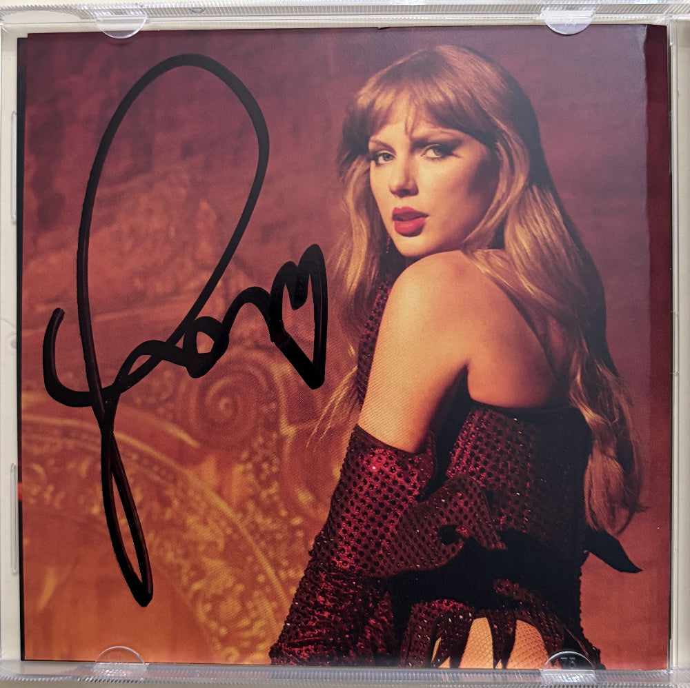 Taylor Swift Signed "The Life of a Showgirl" CD Insert with Case &amp; Disc (4)