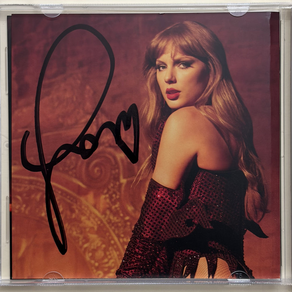 Taylor Swift Signed "The Life of a Showgirl" CD Insert with Case &amp; Disc (4)