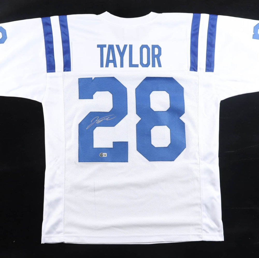 Jonathan Taylor Signed Colts Jersey (Beckett)