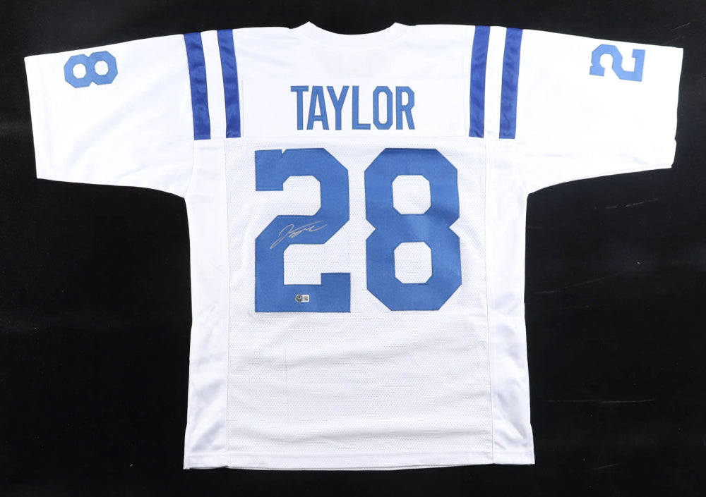 Jonathan Taylor Signed Colts Jersey (Beckett)