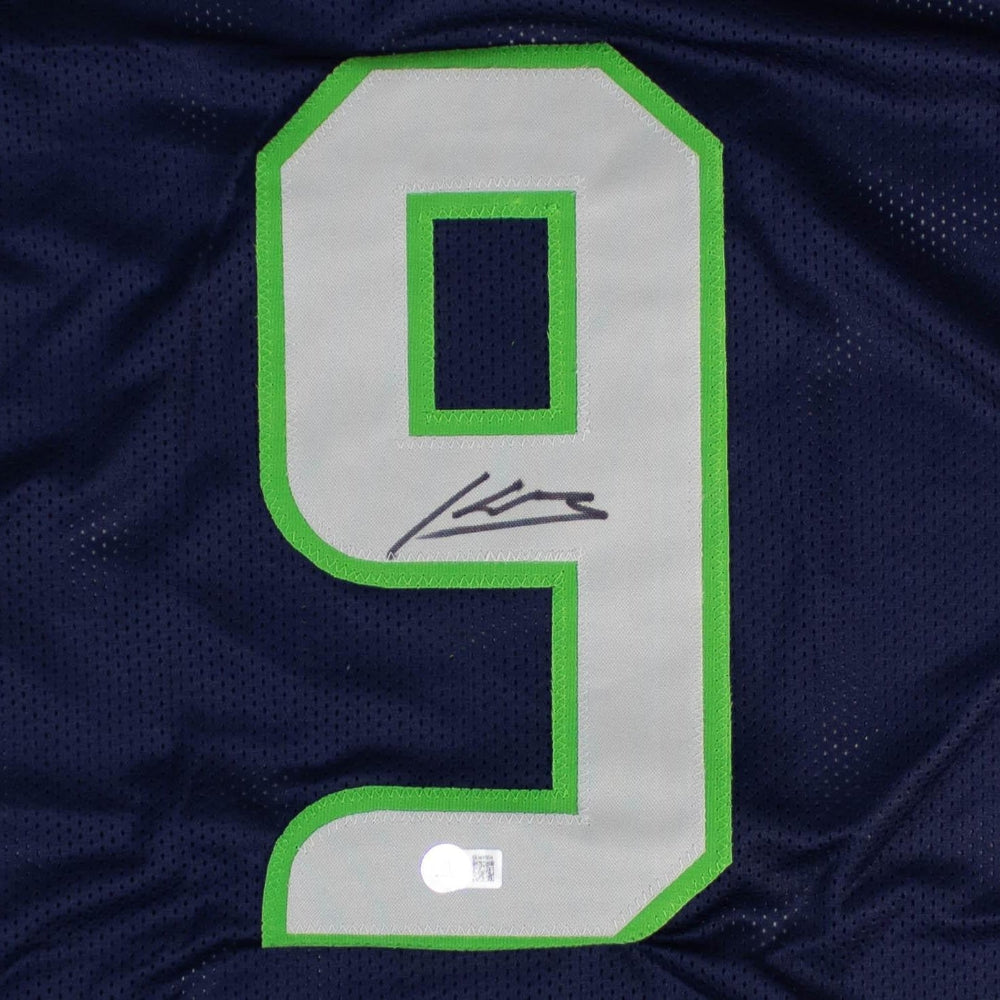 Kenneth Walker III Signed Dark Blue Seahawks Jersey (Beckett)