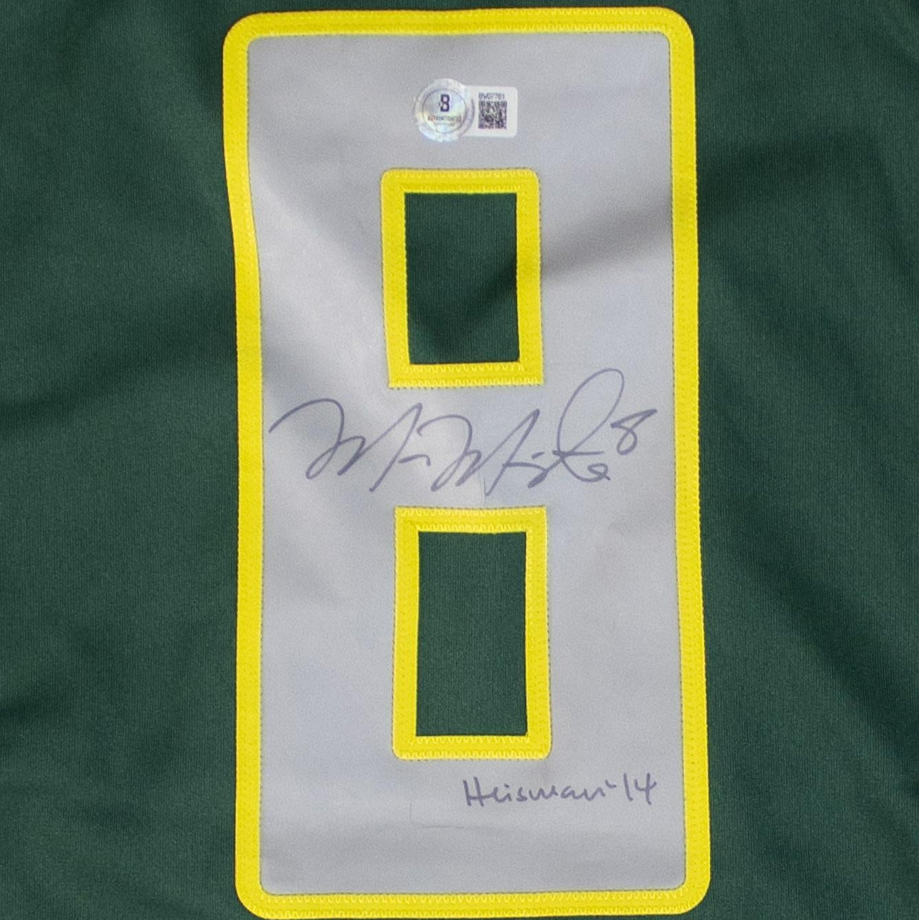 Marcus Mariota "Heisman 14" Signed Oregon Ducks Nike Green Game Jersey (Beckett Certified)