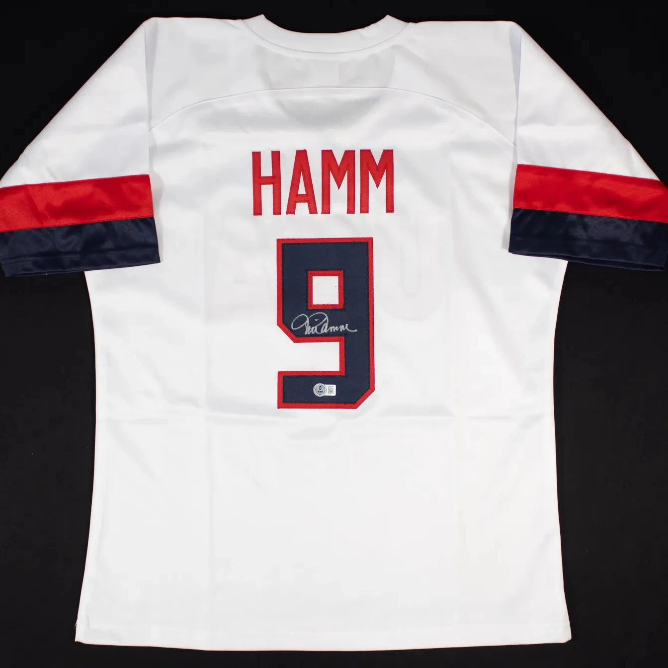 Mia Hamm Signed USWNT White Soccer Jersey (Beckett Witness Certified)