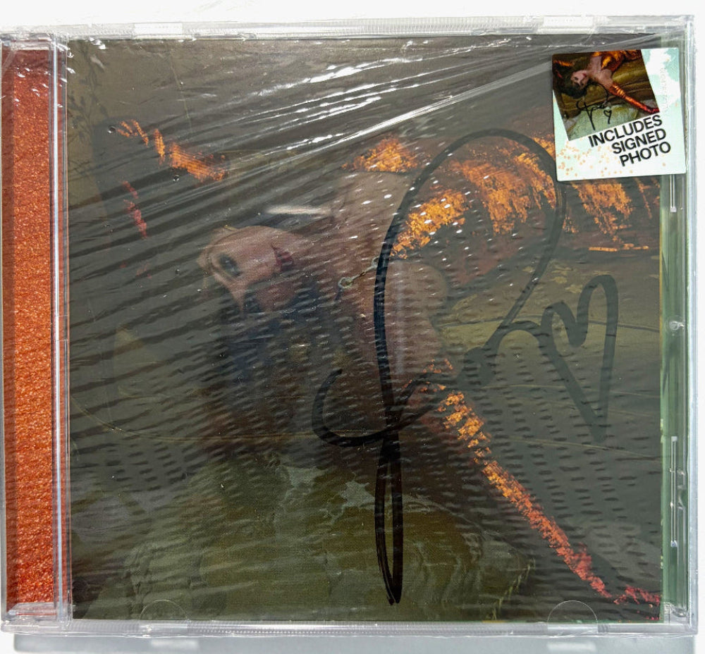 Taylor Swift Signed "The Life of a Showgirl" CD Insert with Case &amp; Disc (9)