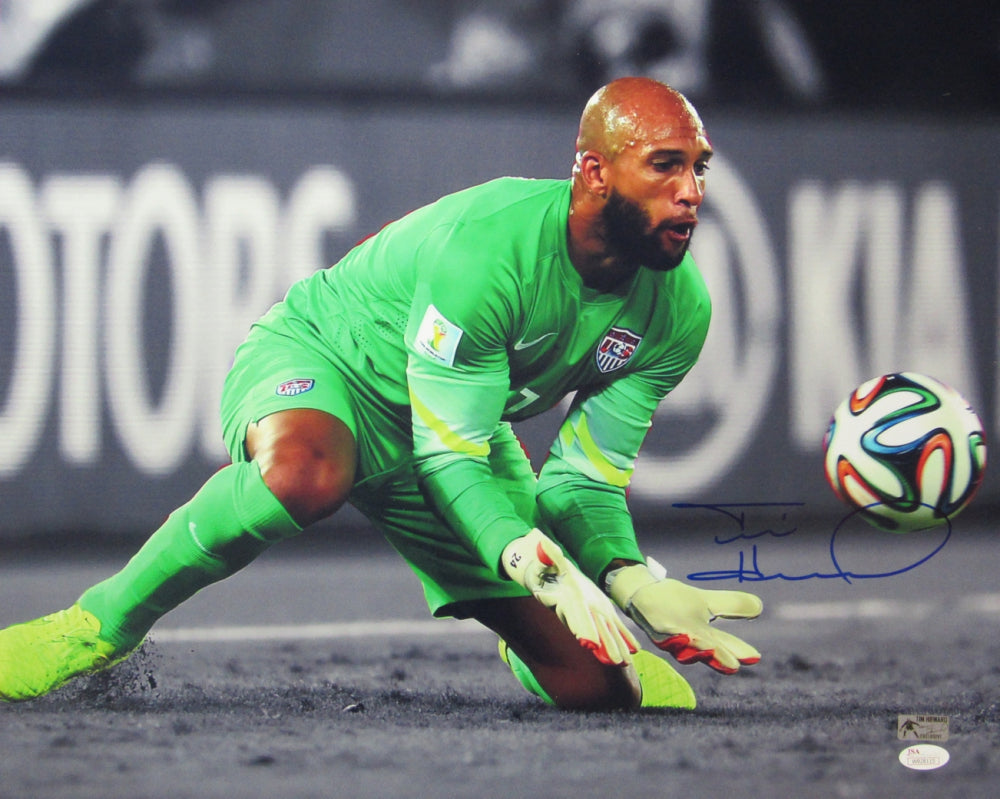 Tim Howard Signed US National Soccer Team 16x20 Photo (JSA &amp; Howard)