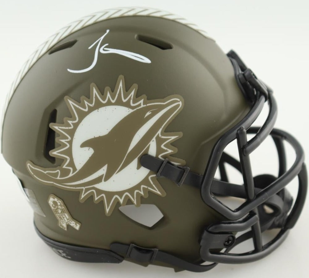 Tyreek Hill Signed Dolphins Salute to Service Speed Mini Helmet (Beckett)