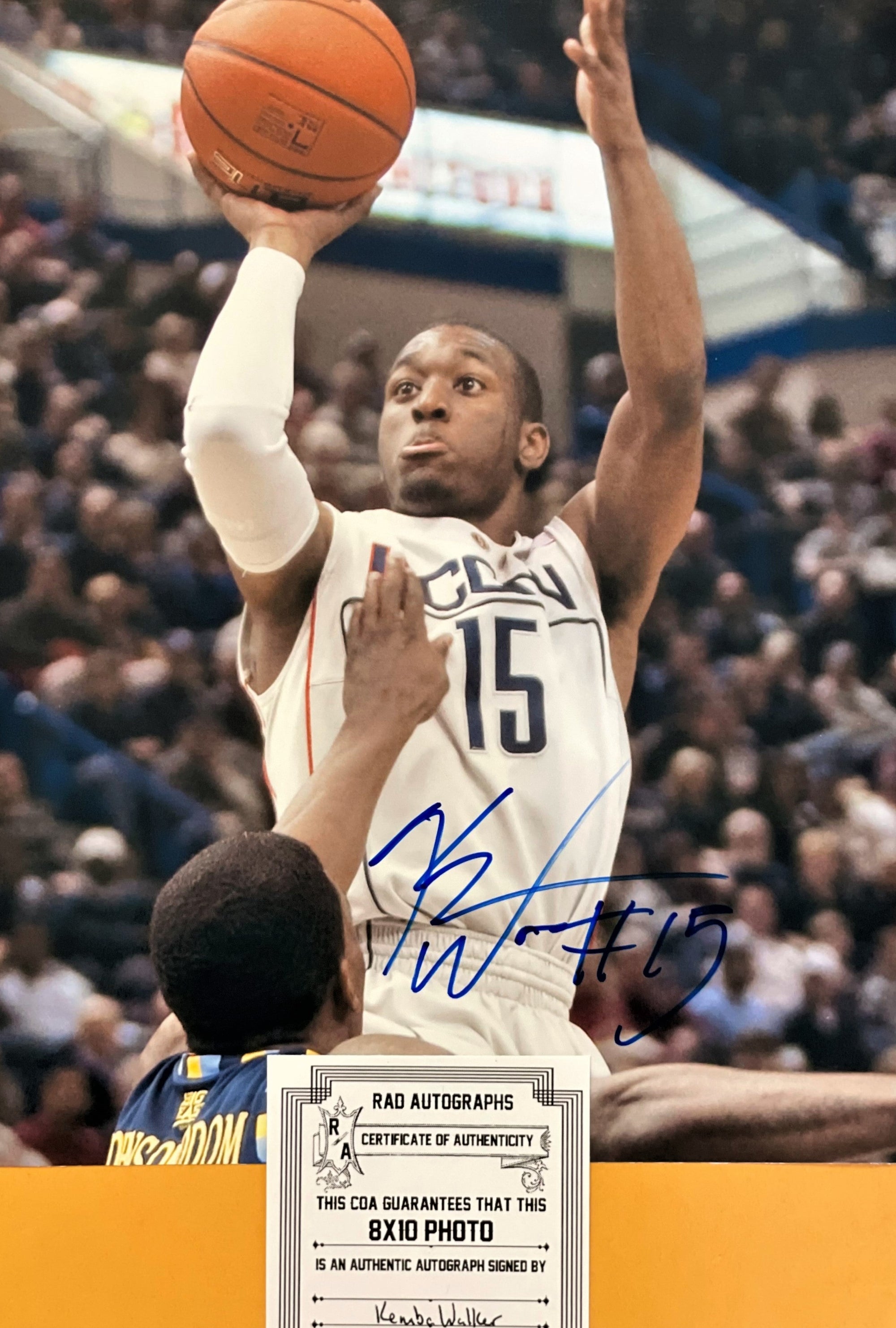 Kemba Walker Signed 8x10 Photo UConn (RAD Autographs COA)