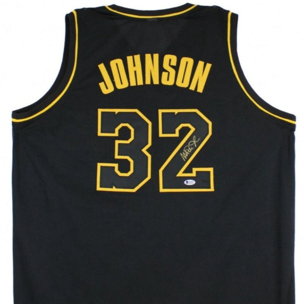 Magic Johnson Signed Los Angeles Black Jersey (Beckett)